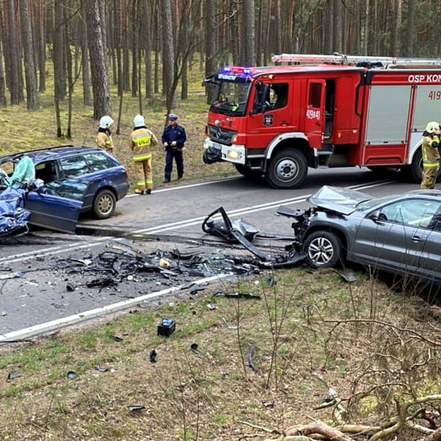 Wypadek W Zielonej Chocinie Dwie Osoby Ranne Zdj Cia