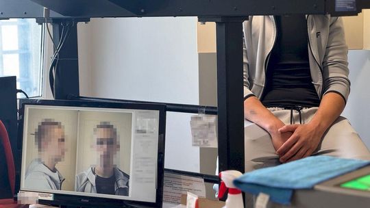 Słupsk: Strzelał z wiatrówki do przystanków i samochodu. Wpadł przez monitoring