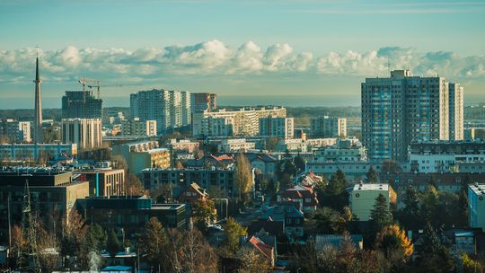Paradoksy na rynku wtórnym. Mieszkania sprzedają się dłużej i... drożej