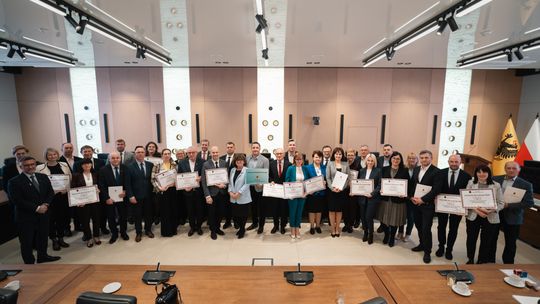 200 tys. zł na program „Pomorskie dla zwierząt 2026”. Podpisano umowy z 20 gminami 200 tys. zł na program „Pomorskie dla zwierząt 2026”. Podpisano umowy z 20 gminami