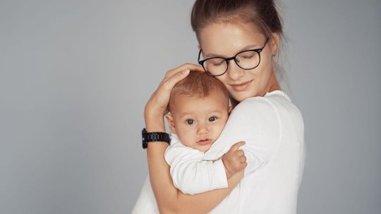 200 tysięcy złotych za urodzenie dziecka zamiast 800 Plus?