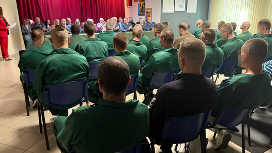 rok szkolny w więzieniu