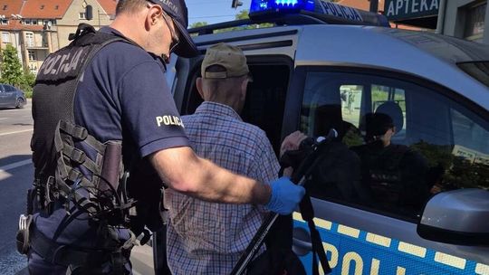 84-letni mieszkaniec Gdańska zgubił się w Sopocie. Szybka interwencja policji zapobiegła tragedii