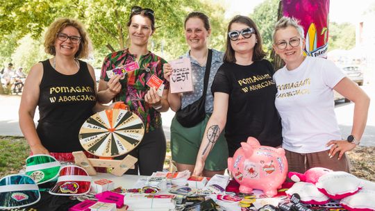 Aborcyjny Patrol na plaży w Brzeźnie. O aborcji bez tabu