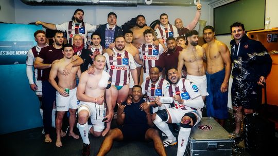 Adam Zapędowski z Gdyni debiutuje w Top 14. Polski rugbista w najlepszej lidze Europy Union Bordeaux-Begles