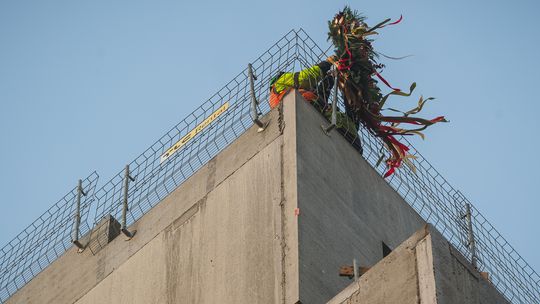 wiecha na budynku hotelu AmberExpo