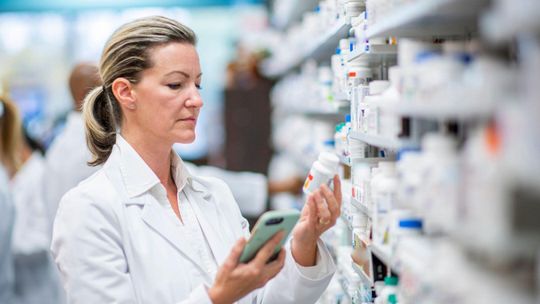 Apteki w systemie kaucyjnym od 1 października 2025. Farmaceuci protestują