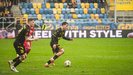 Arka Gdynia rozbita w Kielcach przez Koronę