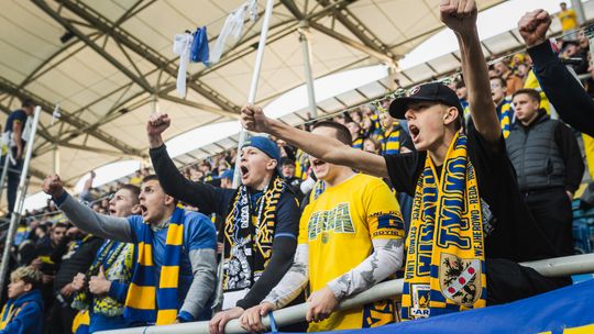 Arka Gdynia wydarła remis przy Bułgarskiej w Poznaniu. Grobelny bohaterem meczu