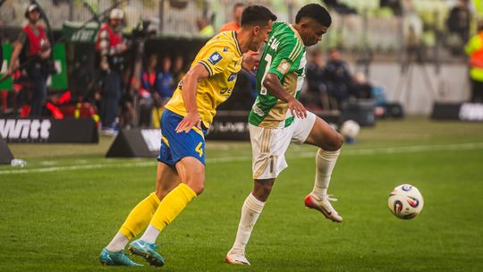 Arka i Lechia rozpoczęły przygotowania do wiosny. Zgrupowania w Turcji