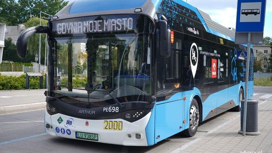 Autobus wodorowy wyjechał na ulice Gdyni. Testy potrwają kilkanaście dni