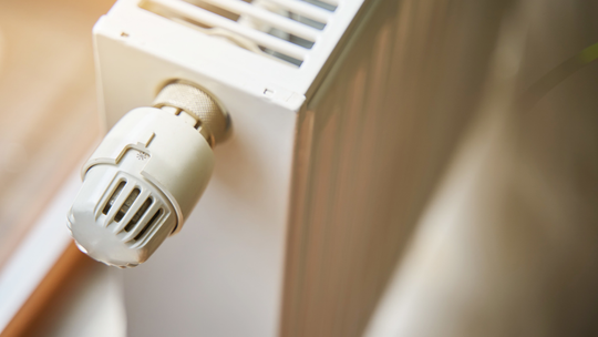 Awaria ciepłownicza w Trójmieście. Miasto rekomenduje grzejniki, radni pytają rachunki