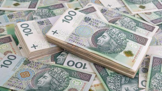 pieniądze, złotówki, zdjęcie ilustracyjne