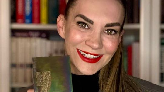 "Błękit" z serii Kolory zła Małgorzaty Oliwii Sobczak zwycięzcą Bestsellerów Empiku