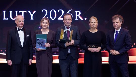 Brama do przyszłości stoi w Rumi