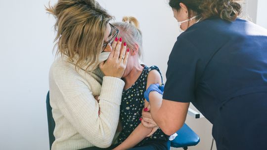 Czeka nas szczepionkowa wojna? W planach obowiązkowe szczepienia przeciwko HPV
