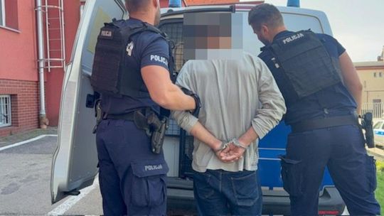 Brutalny atak na dworcu w Prabutach. Czekał na pociąg, został napadnięty