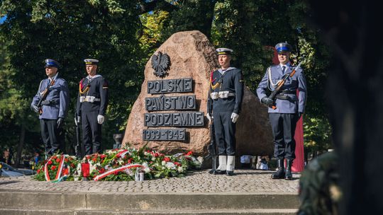 Czy 1 sierpnia będzie dniem wolnym od pracy? Jest petycja w Sejmie