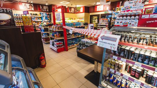 Nocna prohibicja to za mało? Alkohol może zniknąć całkiem ze stacji benzynowych