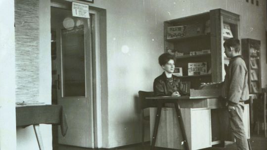 Czy ktoś dziś zakochałby się w swoim czytniku? Biblioteka Wojewódzka w Gdańsku ma 80 lat!