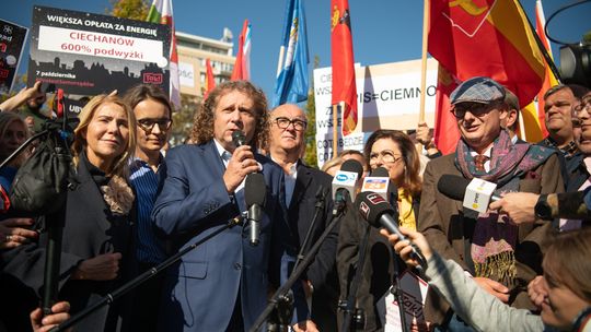 demonstracja „Pozostanie tylko ciemność” w Warszawie