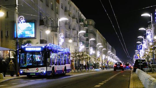 Hejterzy kontra świąteczny trolejbus w Gdyni. "Wystarczyły donosy kilku osób"