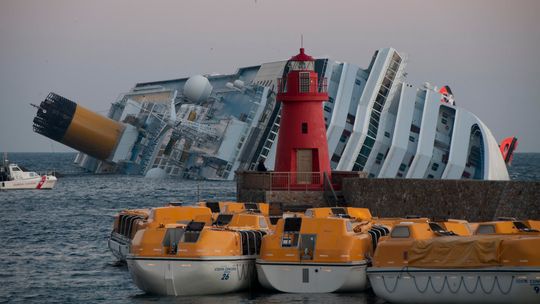 wrak wycieczkowca Costa Concordia