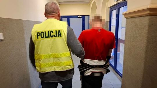 Lębork: Do sądu przyjechał pijany i po narkotykach. Chciał sobie "dodać odwagi"