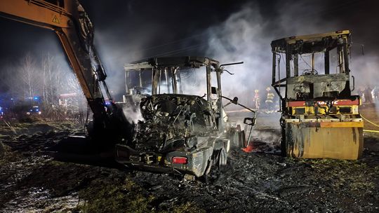 Duży pożar maszyn budowlanych koło elektrowni atomowej. To było podpalenie?