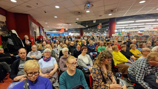 Jak czyta Gdańsk? Dwie wizyty w bibliotece, trzy książki w roku