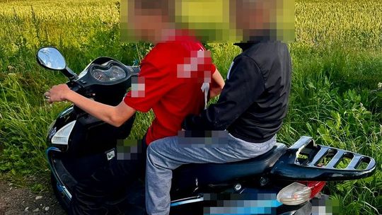 Dziecko wiozło dziecko: Miał skosić trawnik, wybrał się w podróż skuterem