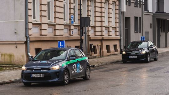 nauka jazdy, zdjęcie ilustracyjne