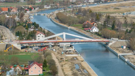 Elblążanie chcą, by port pozostał własnością miasta, lecz kto pogłębi drogę wodną?