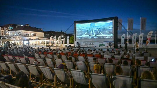 Filmy, zachody słońca i molo. Kino Letnie wróciło do Sopotu
