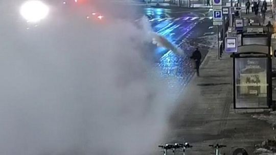 Gdańsk: Ukradli gaśnice z autobusów i rozpylili na przystankach