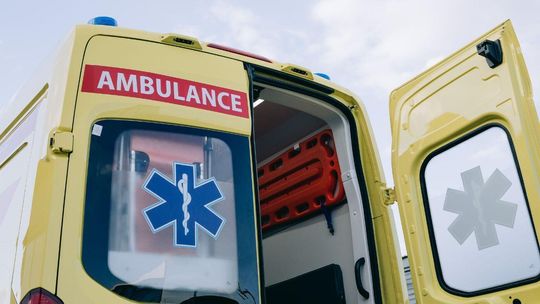 Gdańsk: Karetka pogotowia ratunkowego zderzyła się z rowerzystą