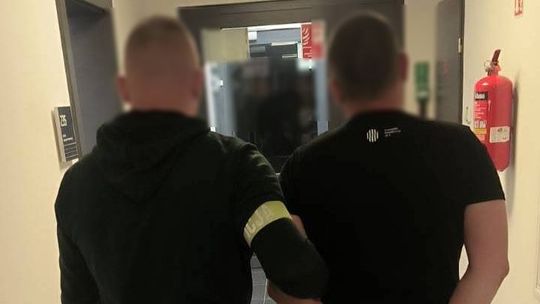 Gdańsk: Nękał i strzelał w okno domu byłej partnerki. 46-latek w rękach policji