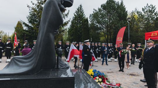 Ofiary Katynia i 84. rocznica masowej zsyłki na Sybir upamiętnione