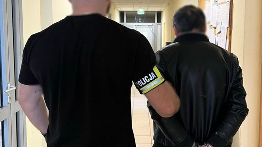 Gdańsk. Zatrzymany 44-latek podejrzany o okradanie seniorów przy bankomatach