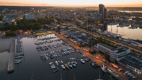 Gdynia, marina, skwer Kościuszki 2022