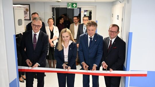 przecinanie wstęgi