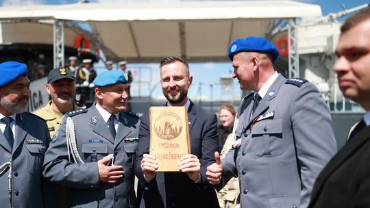 Gdynia: Tłumy na obchodach Dnia Weterana. MON obiecuje ustawę dla weteranów