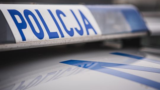 policja, radiowóz, zdjęcie ilustracyjne