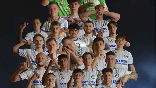 Grom Nowy Staw awansował do III ligi. Bójka po finale z Polonią Chodzież