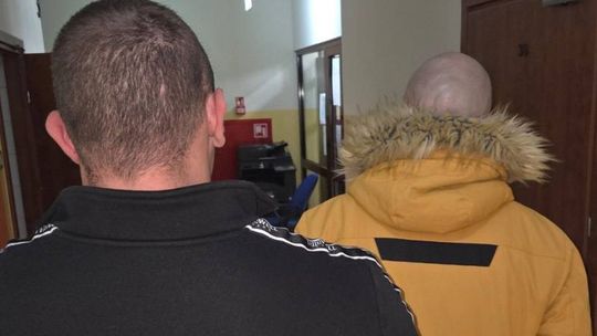 Groził, że ujawni jej intymne zdjęcia i chciał pieniędzy. Szantażysta zatrzymany