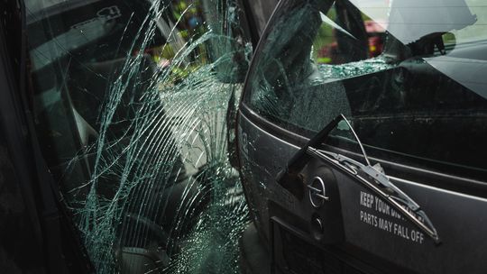 Groźny wypadek na drodze krajowej 25, rannych zostało 5 osób. Droga częściowo zablokowana!