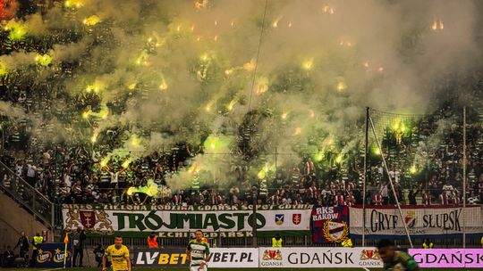 Handel gadżetami Lechii Gdańsk pod kontrolą „Lwów Północy”. "WP" ujawnia kulisy