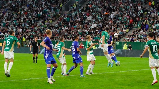 Hat-trick Bobceka nie pomógł. Poznańska lokomotywa rozjechała Lechię [ZDJĘCIA]