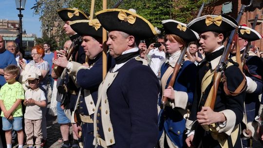 Historyczna zmiana warty w Gdańsku. Publiczność złożyła przysięgę na wierność królowi i Rzeczypospolitej