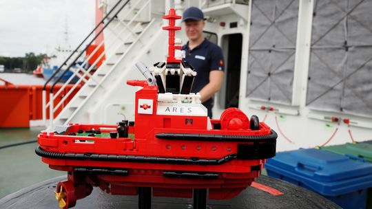 Holownik Portu Gdańsk z klocków Lego! Model ma szansę wejść do oficjalnej produkcji